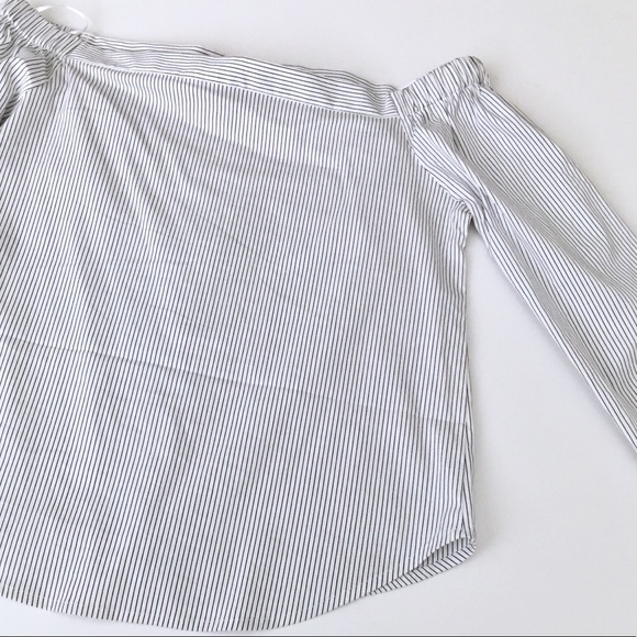 NWOT Express Off Shoulder Top - Picture 5 of 5